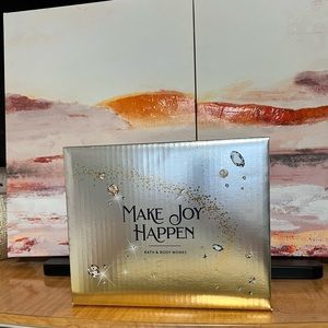 NIB- Bath and Body Works Make Joy Happen Exclusive Gift Set 2022